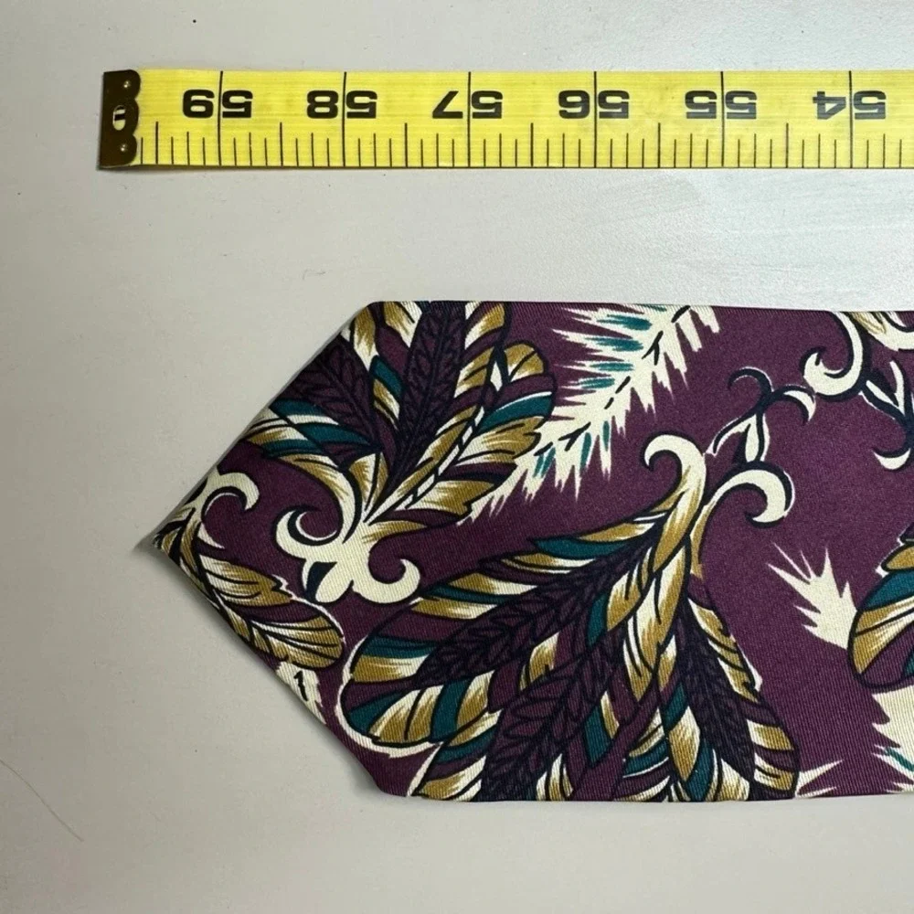 Henri Christian Mens Silk Tie Purple Feather Botanical Scroll Great Britain 59